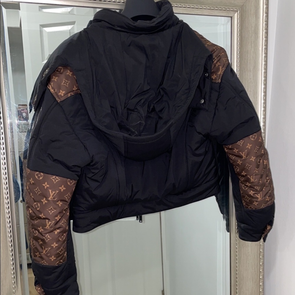 LOUIS VUITTON MONOGRAM ACCENT PADDED JACKET SOLD OUT - Picture 6 of 16